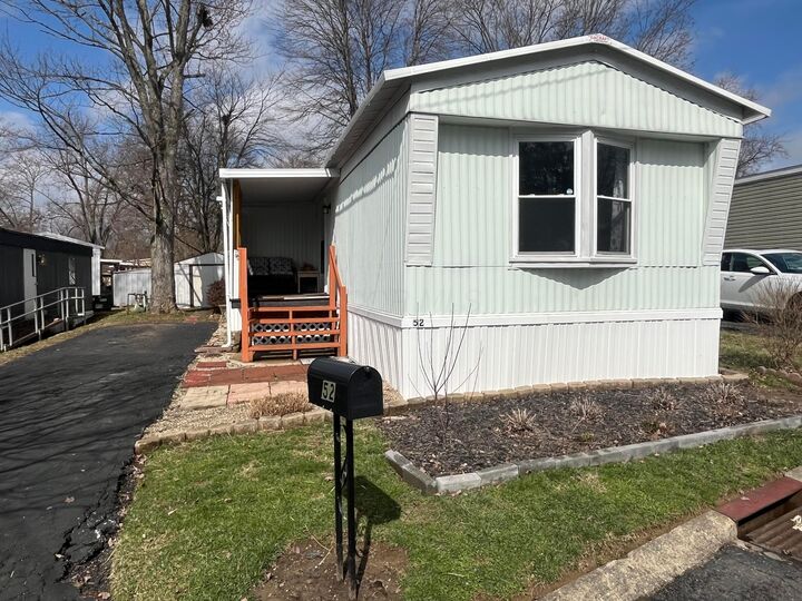 Property Photo:  52 Estates Lane  OH 43068 