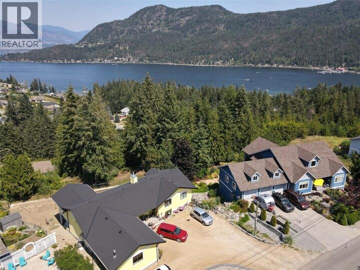 Property Photo:  2526 Waverly Drive  BC V0E 1H2 