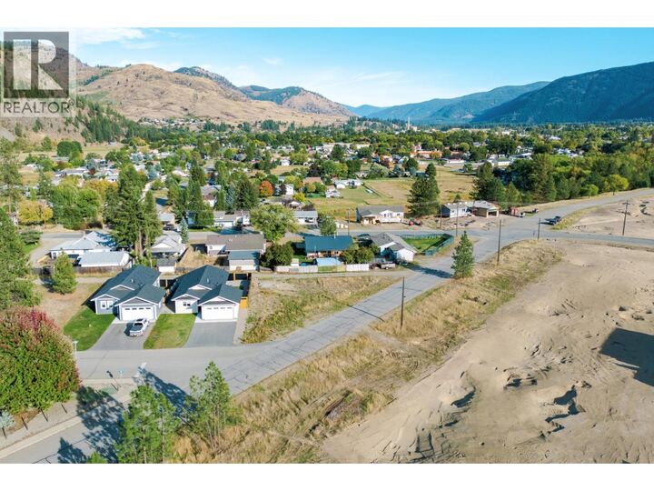 Property Photo: 7624 18th Street BC V0H 1H0