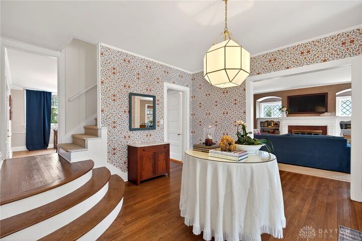 Property Photo:  619 Oakwood Avenue  OH 45419 