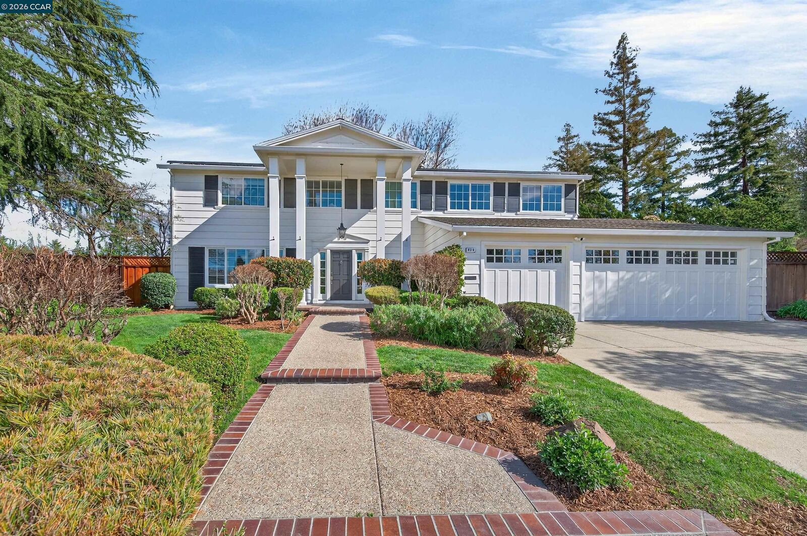 Property Photo:  920 Cochise Ct  CA 94598 