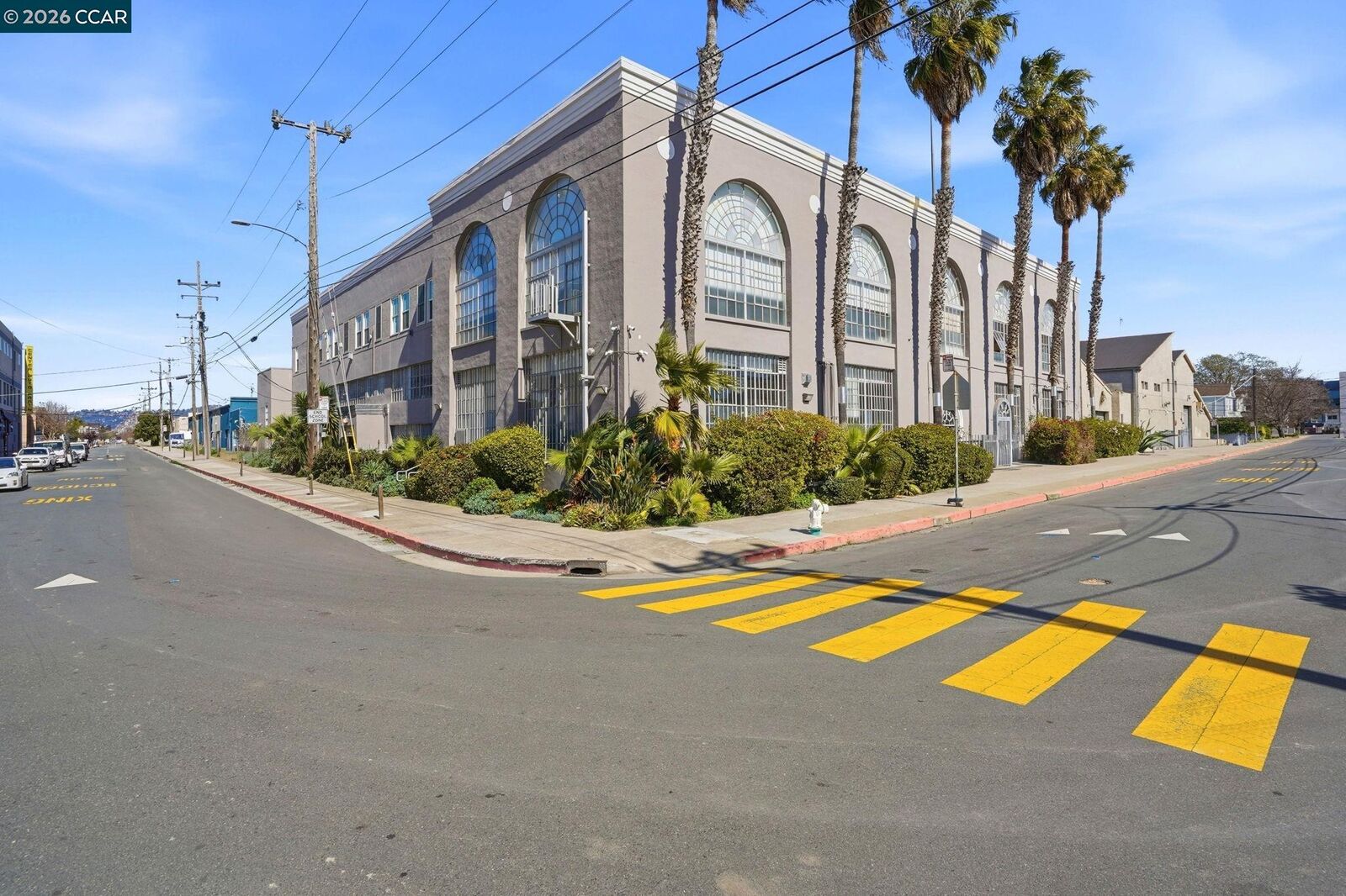 Property Photo:  1920 Union St 8  CA 94607 