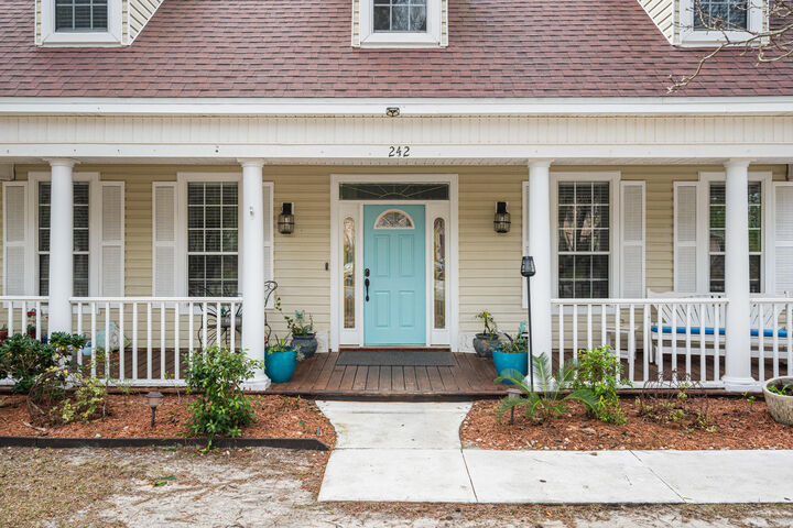 Property Photo:  242 Hamon Avenue  FL 32459 