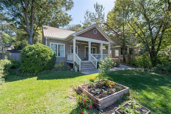 Property Photo:  199 Locust Street NE  GA 30317 