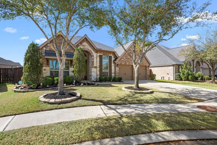 Property Photo:  1607 Dove Ridge Drive  TX 77493 