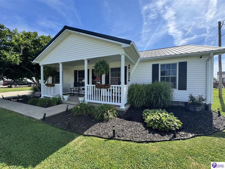 Property Photo:  635 Bomar Street  KY 40143 