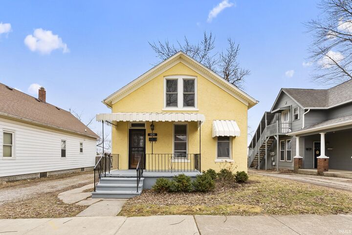 Property Photo:  1631 Howell Street  IN 46808-3480 
