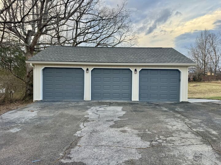 Property Photo:  813 Bratcher Lane  KY 40403 