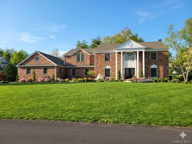 Property Photo:  8 Tor Terrace  NY 10956 