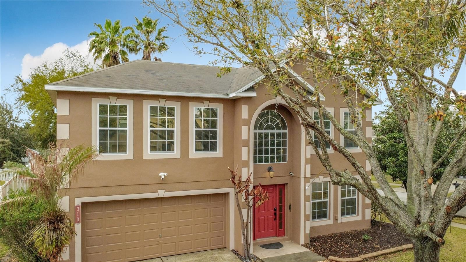 Property Photo:  313 Azores Place  FL 34736 