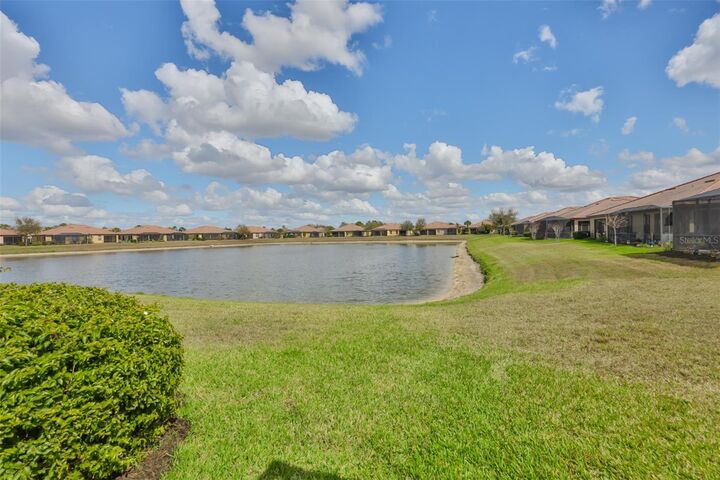 Property Photo:  5508 Sunset Falls Drive  FL 33572 