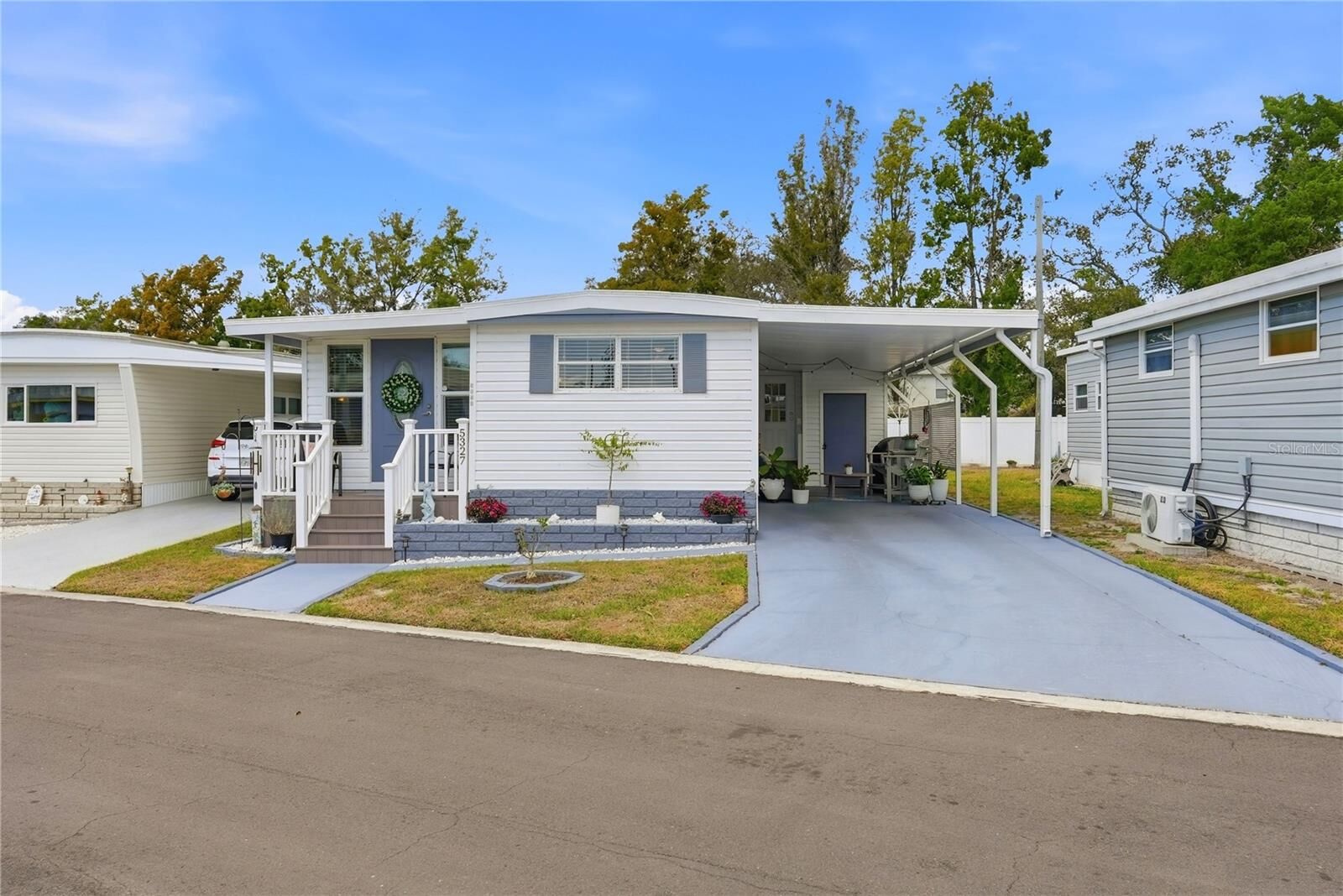 Property Photo:  5327 6th Place S  FL 33707 