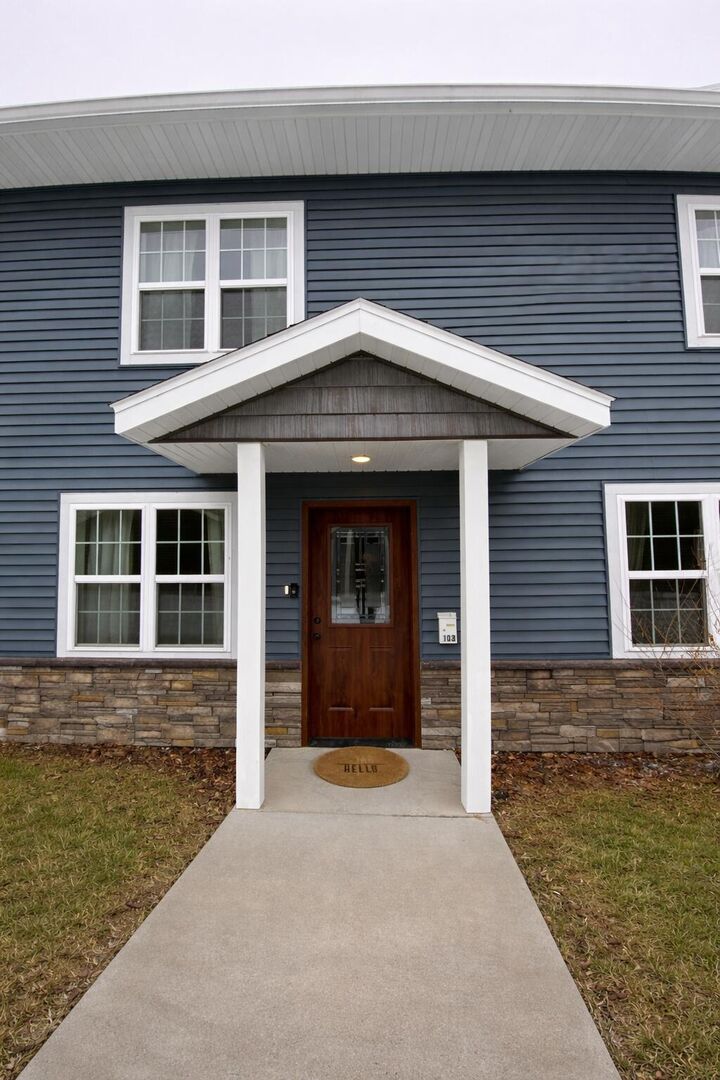 Property Photo:  1030 Denton St 4  WI 54601 