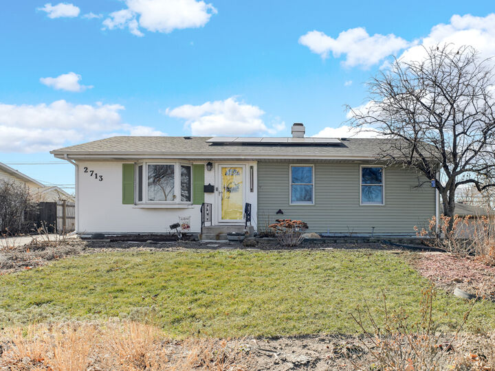 Property Photo:  2713 Forest Glen Parkway  IL 60517 