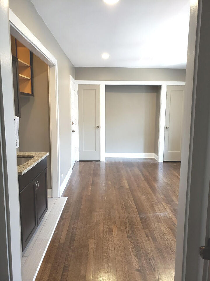 Property Photo:  1064 W Thorndale Avenue 3P  IL 60660 