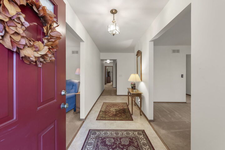 Property Photo:  1653 Kenyon Drive  IL 60565 