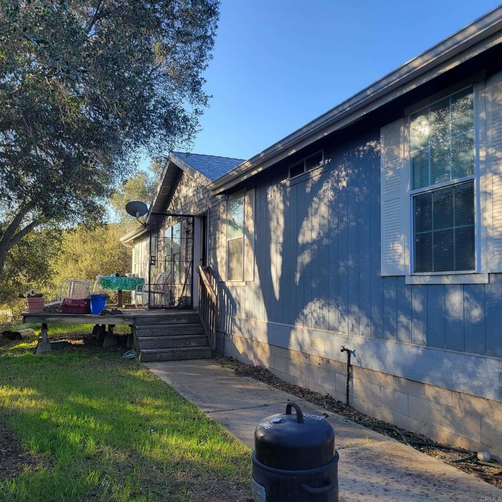 Property Photo:  9720 Garwood Road  CA 91916 