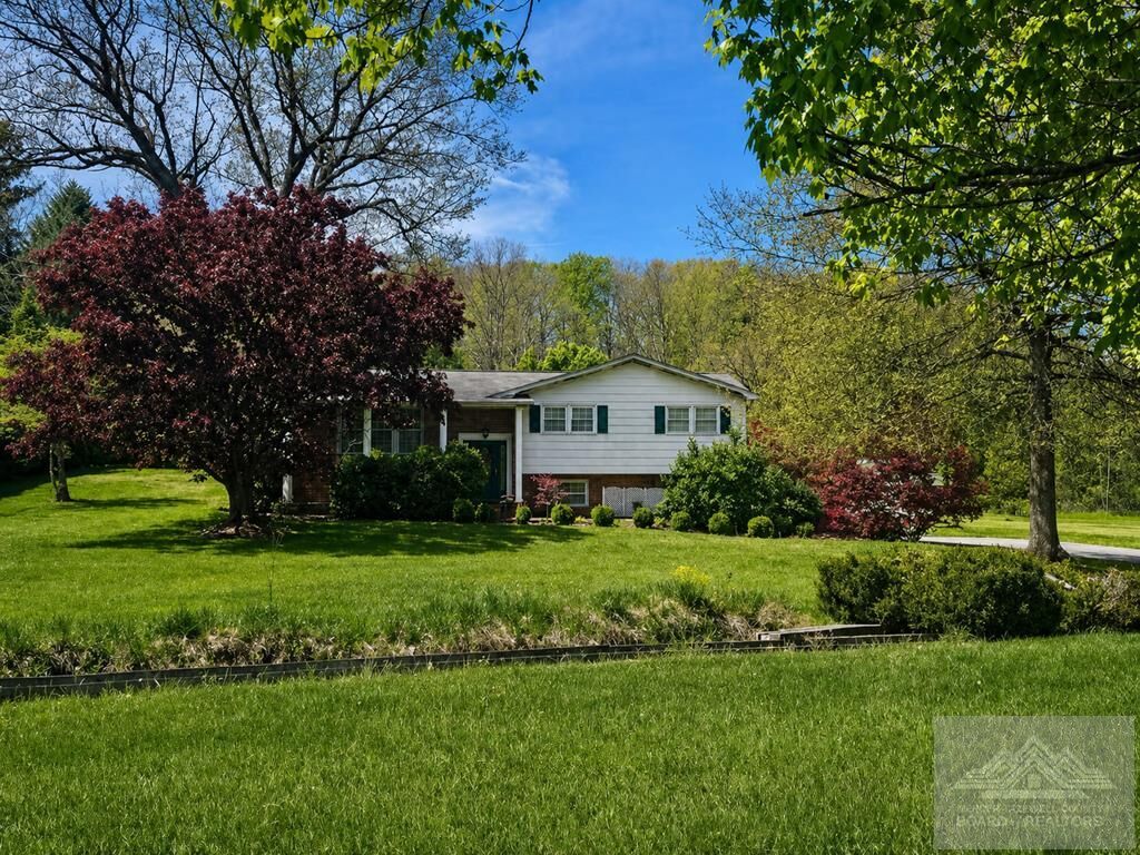 Property Photo:  208 Shade Tree Circle  WV 24739 