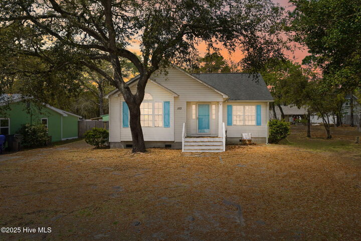 Property Photo: 103 NE 5th Street NC 28465