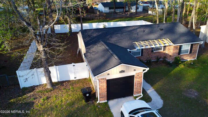 Property Photo: 2702 Pinewood Boulevard N FL 32068