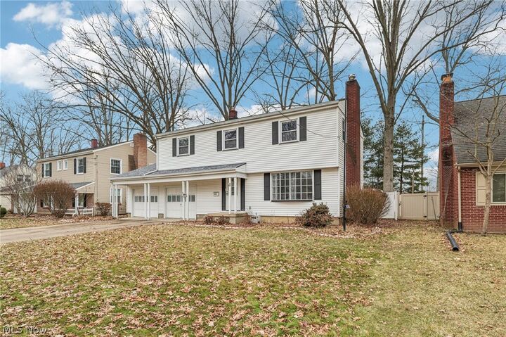 Property Photo:  1682 Arthur Drive NW  OH 44485 