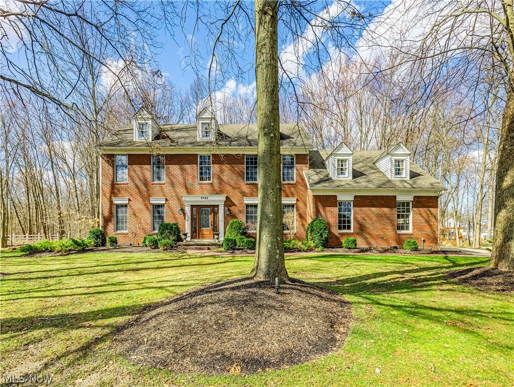 Property Photo:  5752 Bridgewater Boulevard  OH 44236 