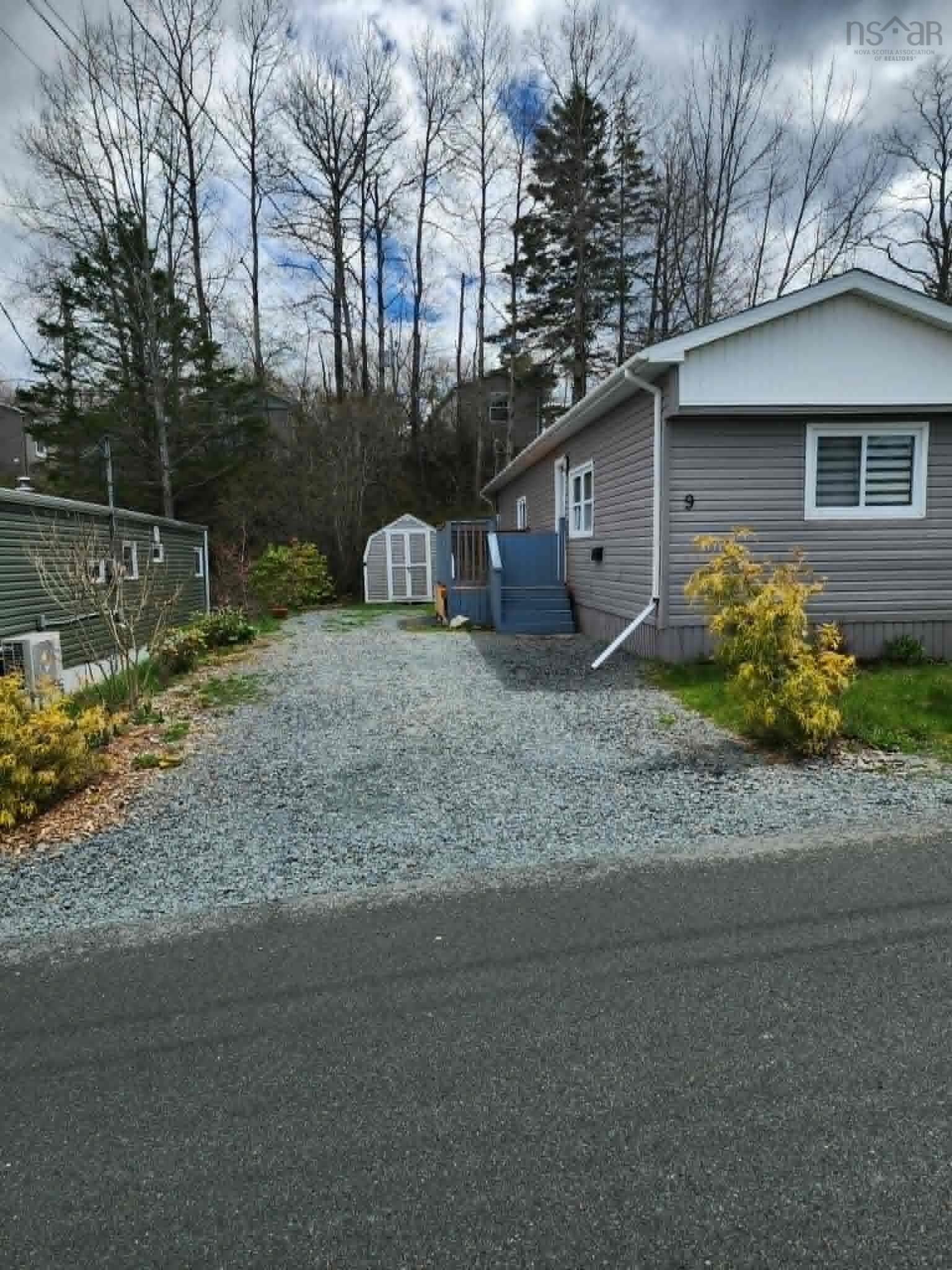 Property Photo: 9 Heather Street NS B4E 1C9
