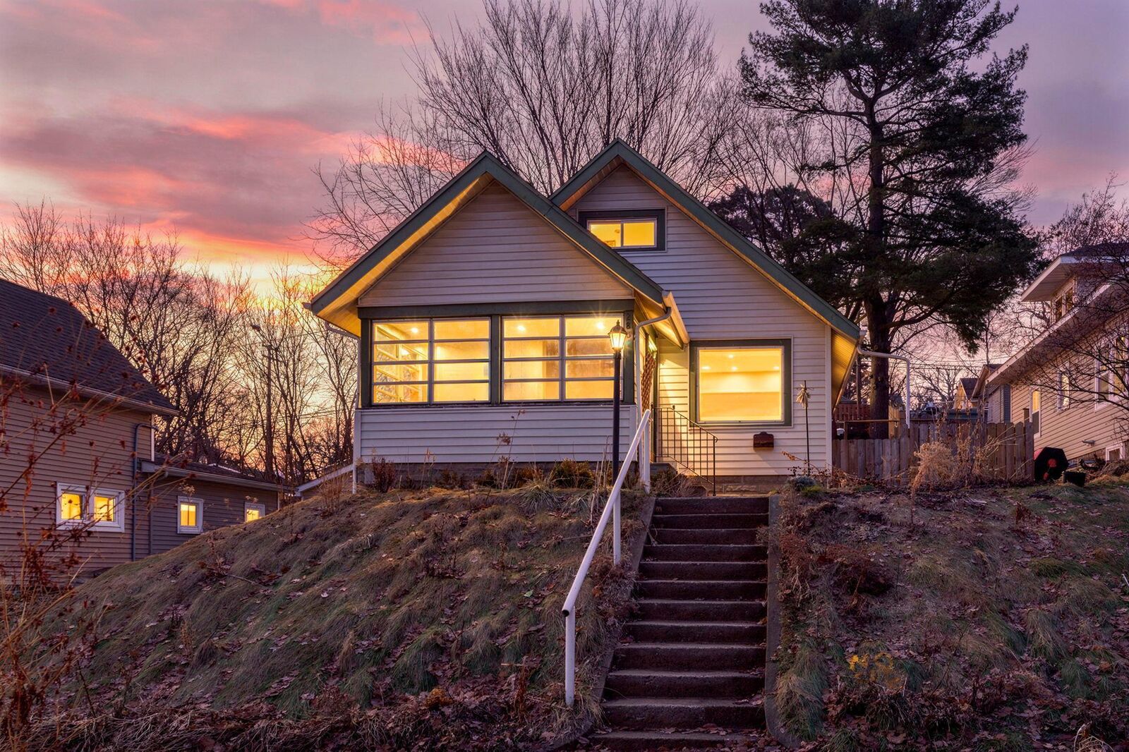 Property Photo:  2831 Taylor Street NE  MN 55418 