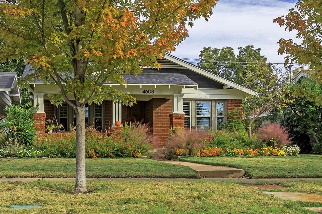 Property Photo:  4608 Birchman Avenue  TX 76107 