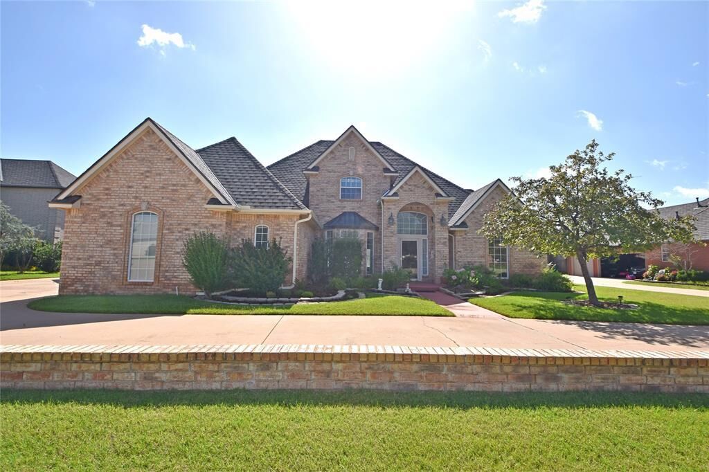 Property Photo:  12608 Redstone Court  OK 73142 