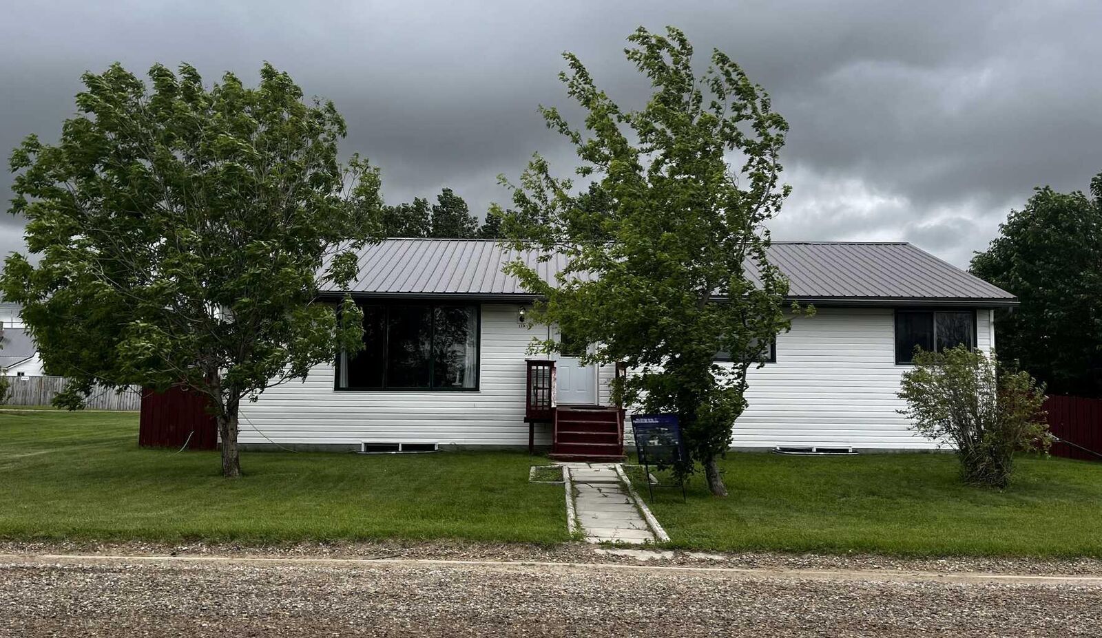 Property Photo: 119 3 Avenue W AB T0J 1S0