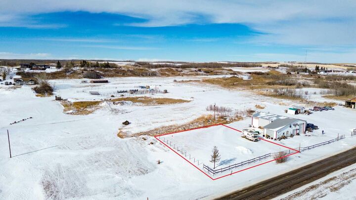 Property Photo: 133 &Amp 137 Railway Avenue N AB T0J 0G0