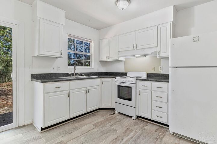 Property Photo:  6307 East Shore Dr  FL 32505 