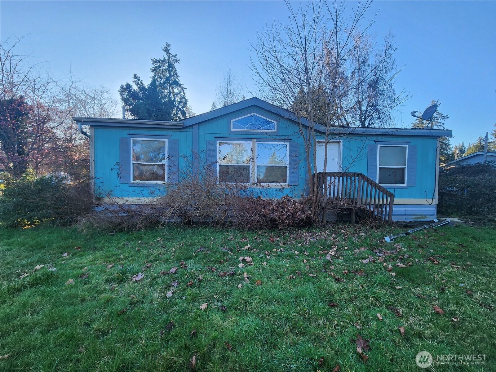 Property Photo:  2708  Trevue Avenue  WA 98512 