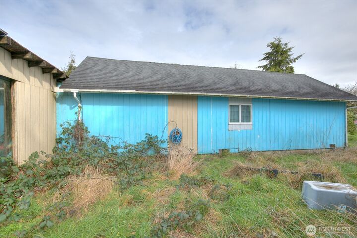 Property Photo:  102  Elma Street  WA 98535 