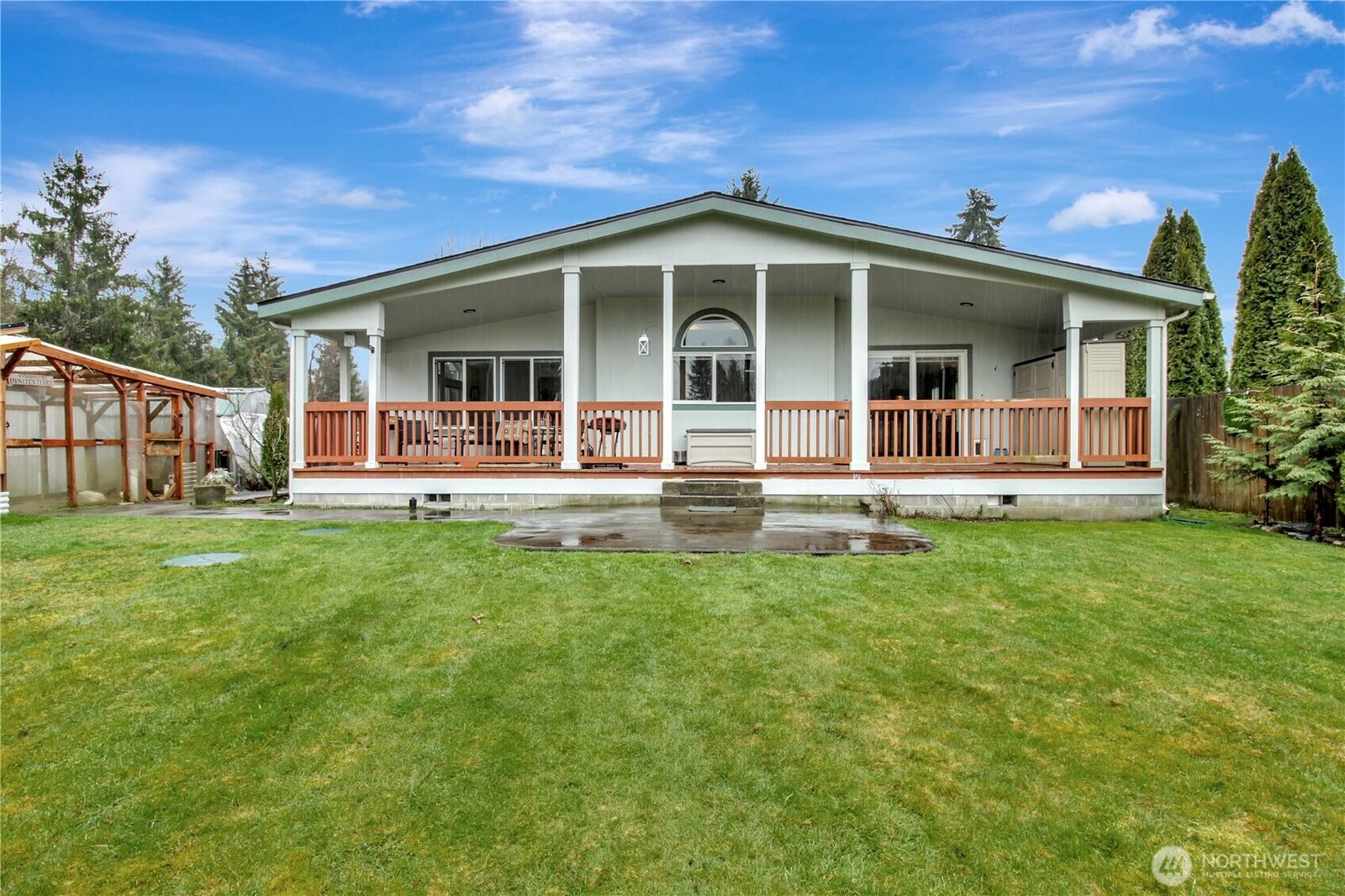 Property Photo:  635  Mountain Loop Hwy  WA 98241 