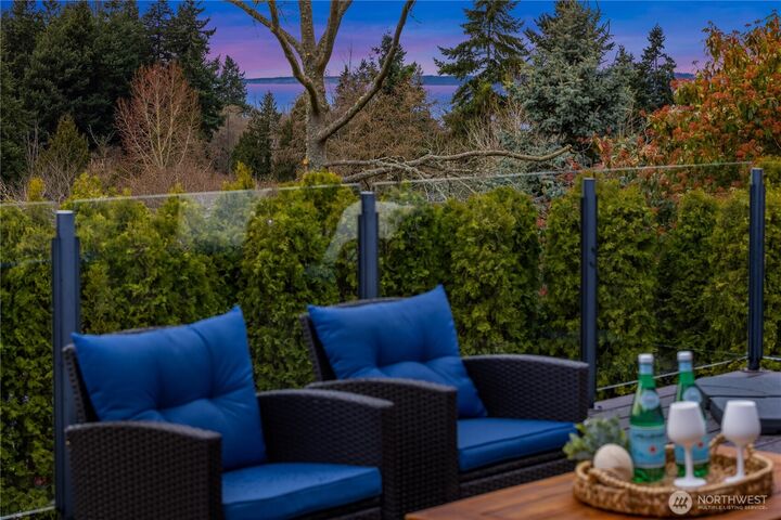 Property Photo: 7407 180th Street SW WA 98026