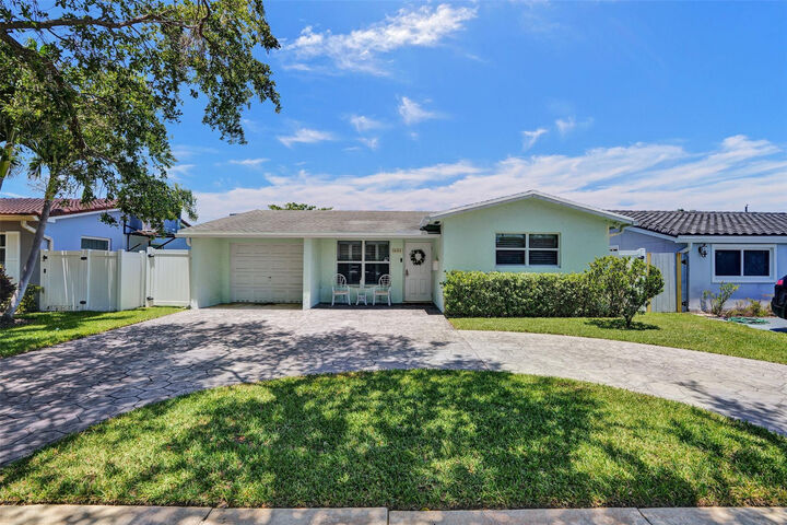 Property Photo:  5409 Madison Street  FL 33021 