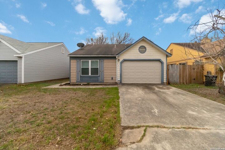 Property Photo:  7511 Brandyridge  TX 78250 