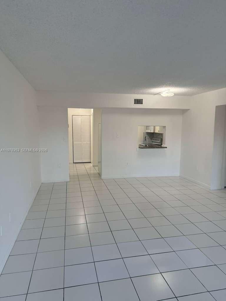 Property Photo:  271 NW 177th St B-101  FL 33169 