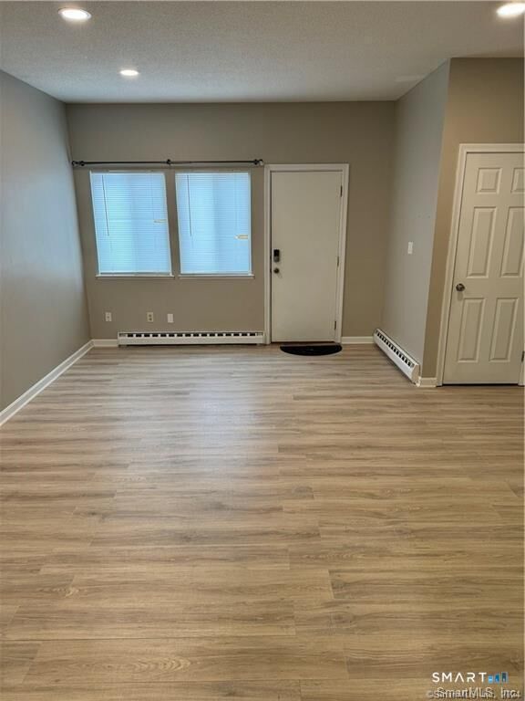 Property Photo:  422 Emmett Street Apt E  CT 06010 