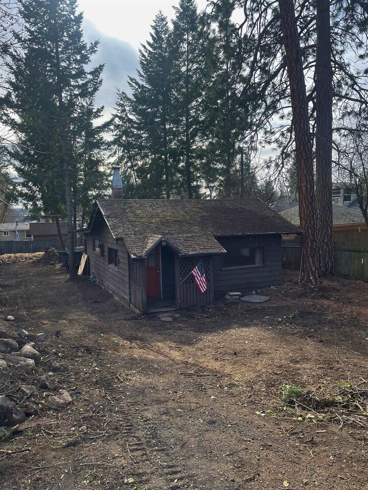 Property Photo:  3317 W Kiernan Ave  WA 99203 