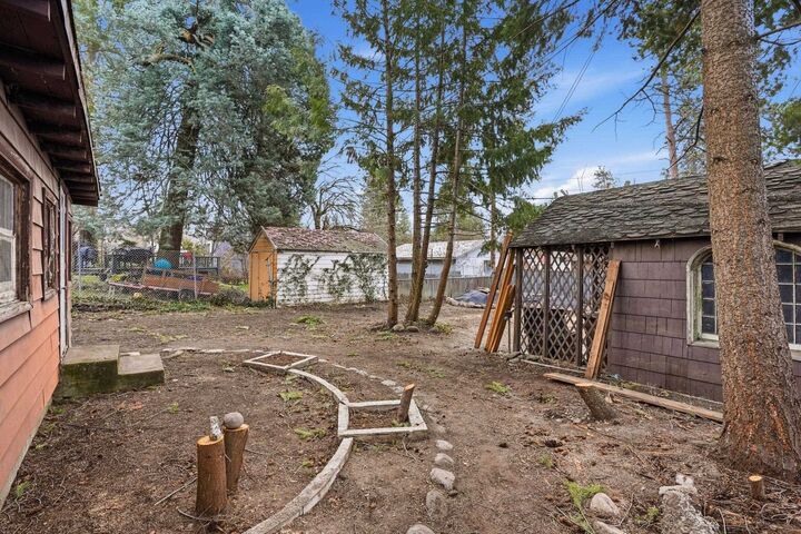 Property Photo:  3317 W Kiernan Ave  WA 99203 