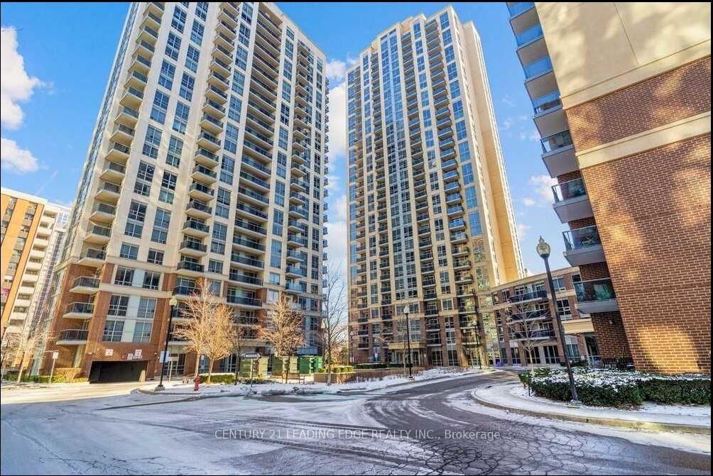 Photo de la propriété:  5 Michael Power Place 505  ON M9A 0A3 