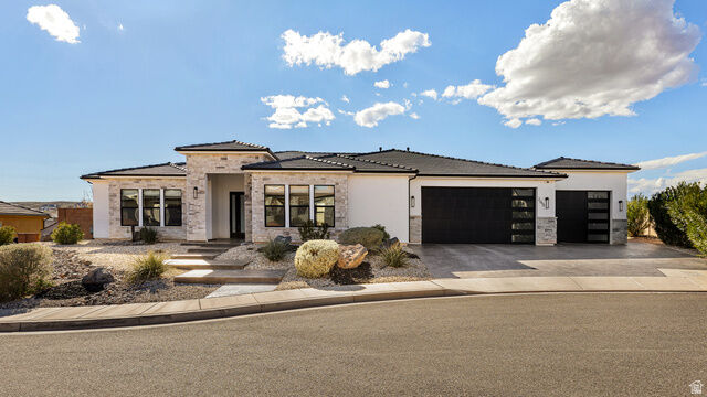 Property Photo:  2013 N Somerset Cir  UT 84780 