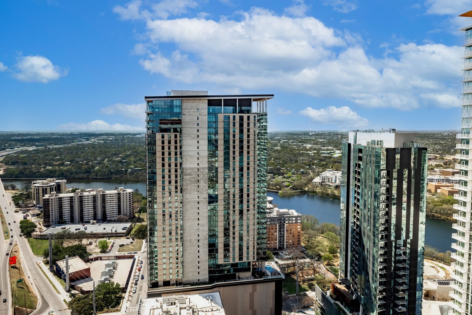 Property Photo: 84 East Avenue 4005 TX 78701