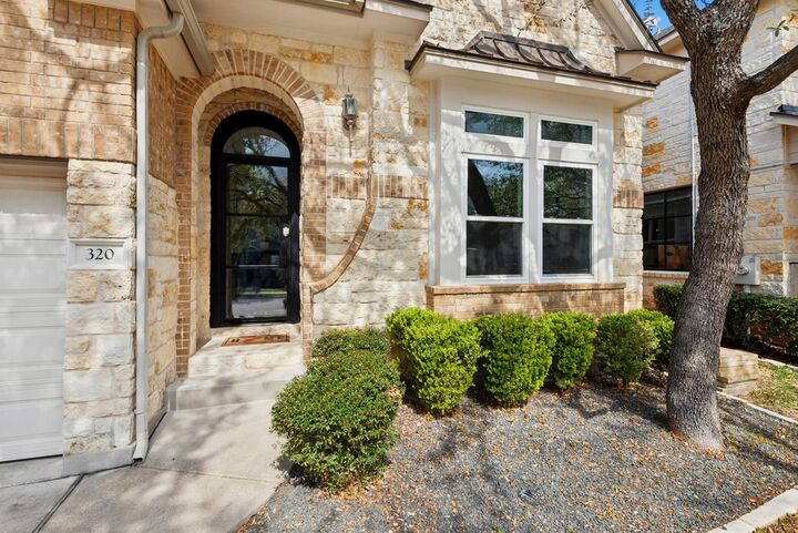 Property Photo:  320 El Socorro  TX 78732 