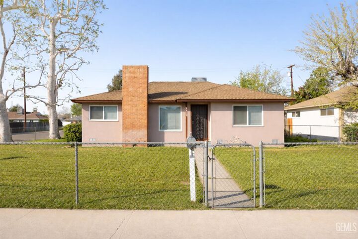 Property Photo:  4412 Joanne Street  CA 93309 