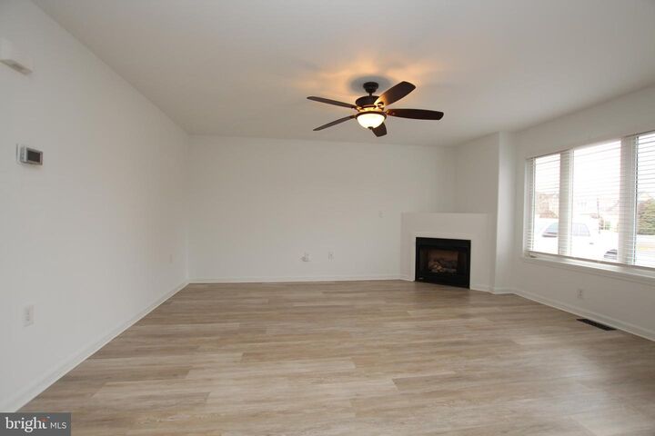 Property Photo:  117 Lakeside Drive  DE 19958 