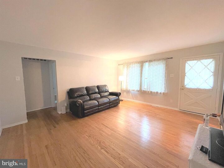 Property Photo:  310 Fish Pond  NJ 08080 